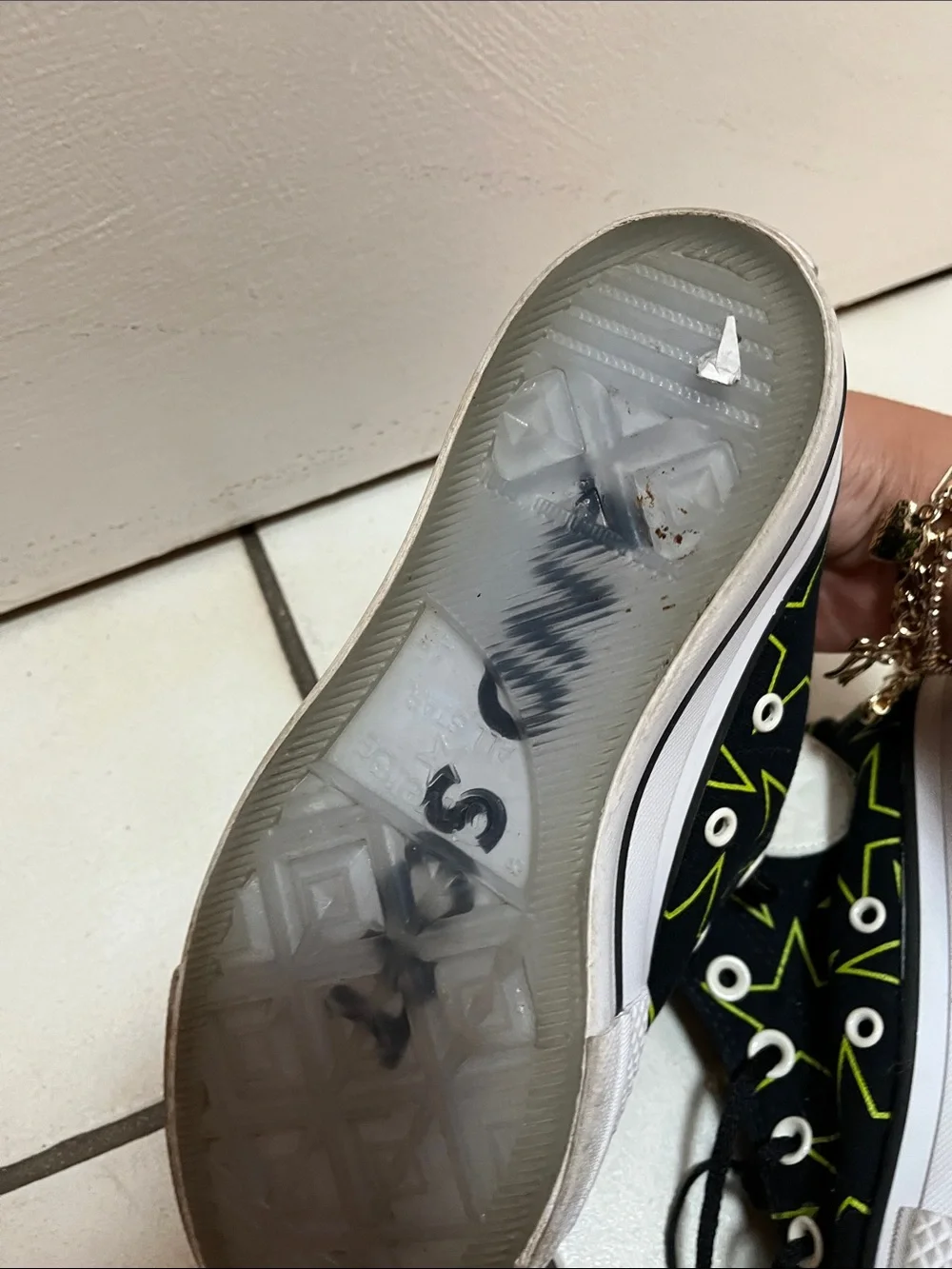 Billie eilish collab converse